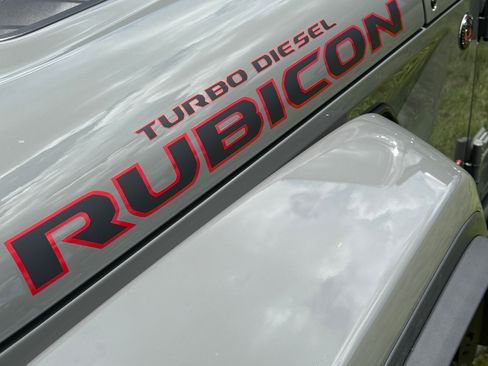 Used 2020 Jeep Wrangler Unlimited Rubicon AWD/4WD image 9