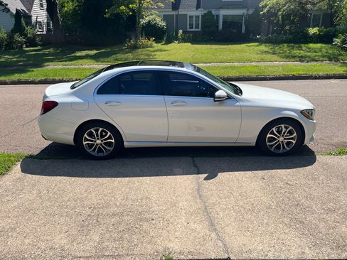 Used 2016 Mercedes-Benz C 300 4MATIC Sedan image 2