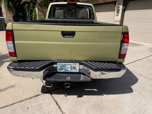 Used 1998 Nissan Frontier XE RWD image 4