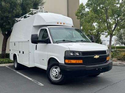 Used 2022 Chevrolet Express 3500 w/ Power Convenience Package