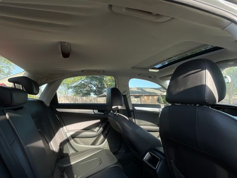 Used 2009 Audi A4 2.0T Premium image 10