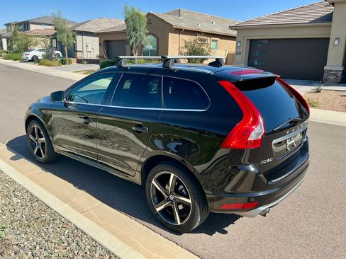 Used 2016 Volvo XC60 T6 R-Design Platinum w/ Climate Package image 4
