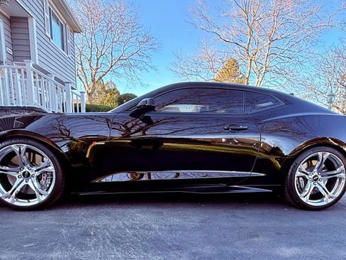 Used 2020 Chevrolet Camaro ZL1 image 9