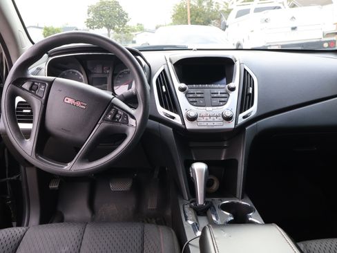 Used 2015 GMC Terrain SLE FWD image 11