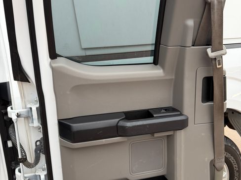 Used 2018 Ford F150 XL w/ Equipment Group 101A Mid image 27