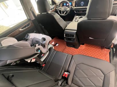 Used 2025 Volkswagen Atlas SE