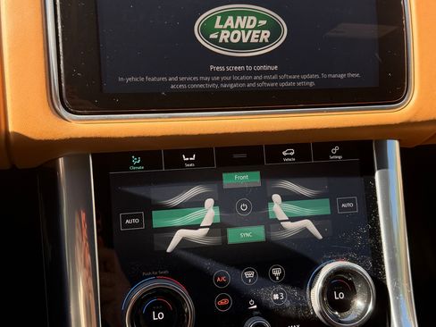 Used 2019 Land Rover Range Rover Sport Supercharged AWD/4WD image 23