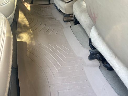 Used 2006 Ford F250 Lariat image 9