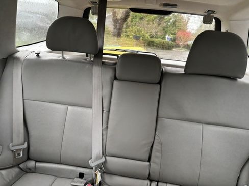 Used 2011 Subaru Forester 2.5X Limited image 10