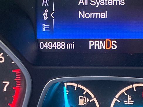 Used 2017 Ford Escape Titanium FWD image 7