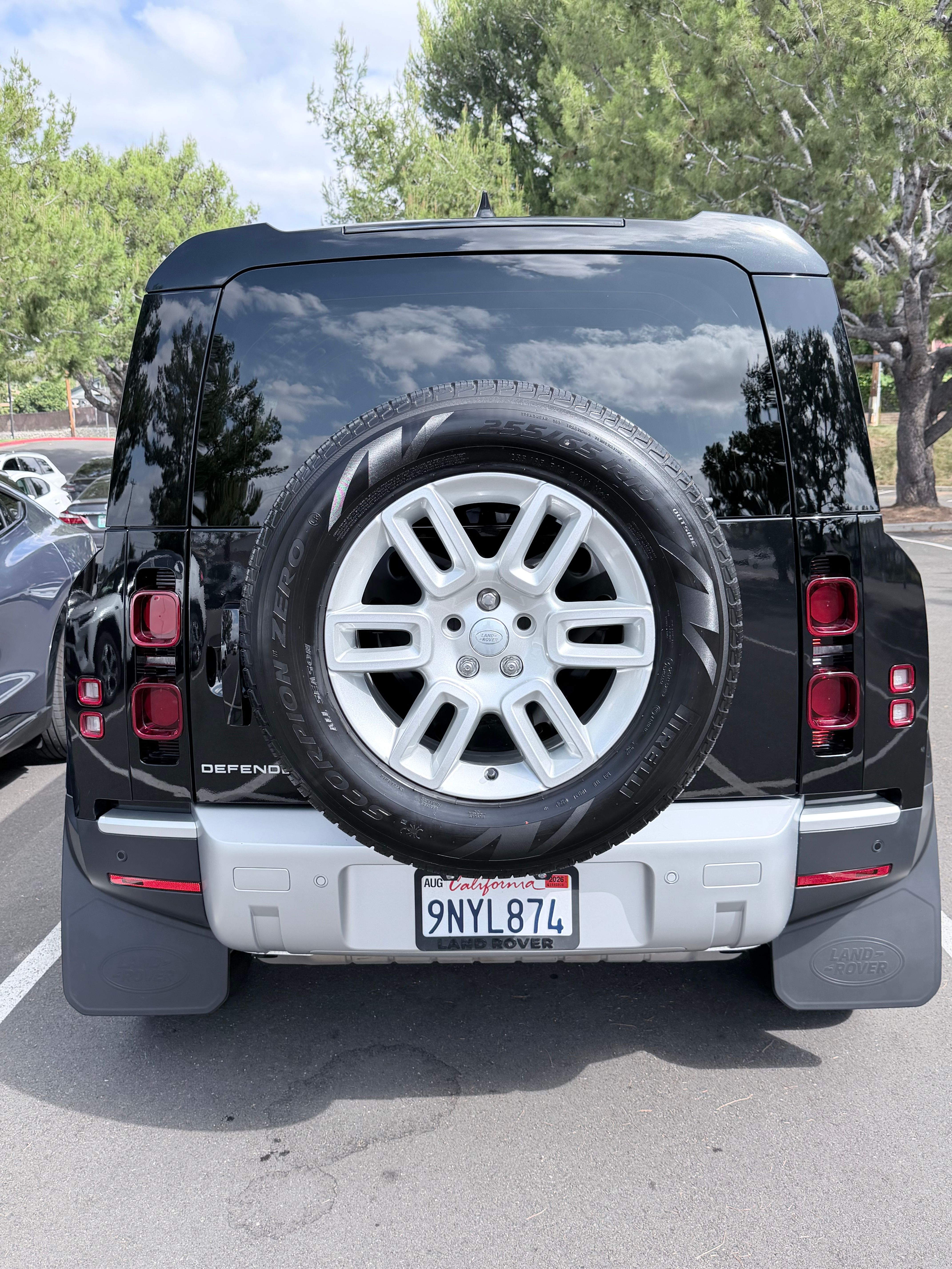 Used 2024 Land Rover Defender 110 S AWD/4WD image 14