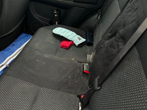 Used 2013 Suzuki SX4 Premium image 9