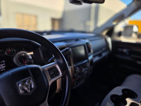 Used 2014 RAM 3500 Laramie image 21