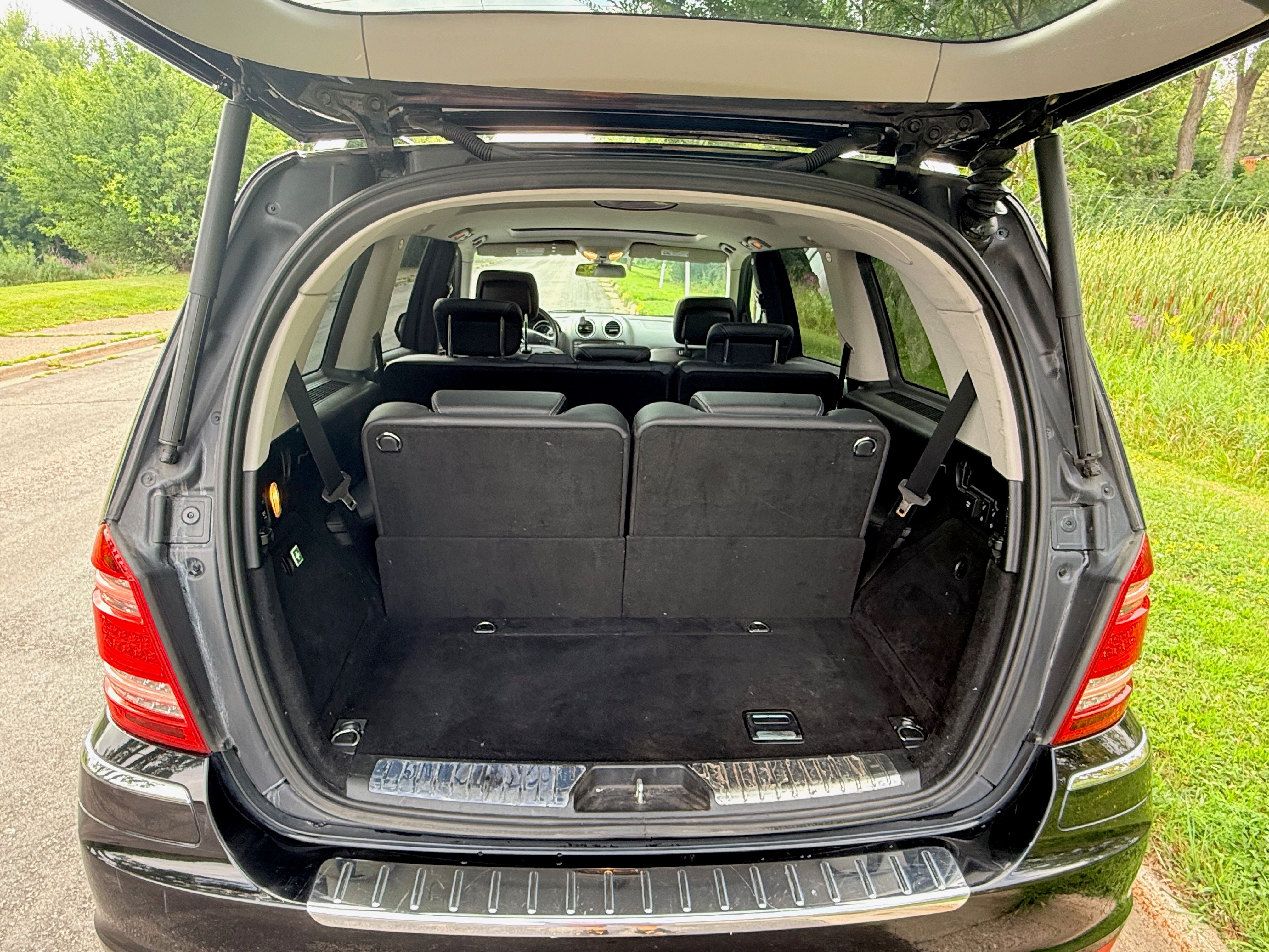 Used 2010 Mercedes-Benz GL 450 4MATIC image 17