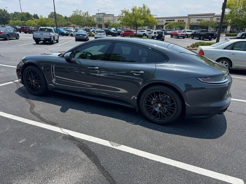 Used 2023 Porsche Panamera Platinum Edition RWD image 9