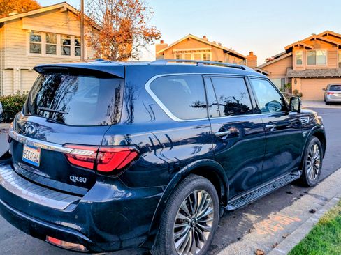 Used 2018 INFINITI QX80 4WD w/ Deluxe Technology Package image 5