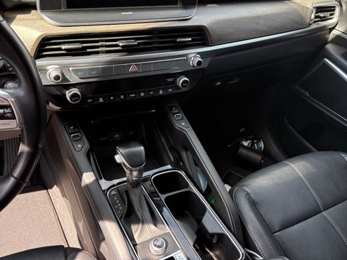 Used 2021 Kia Telluride EX image 17