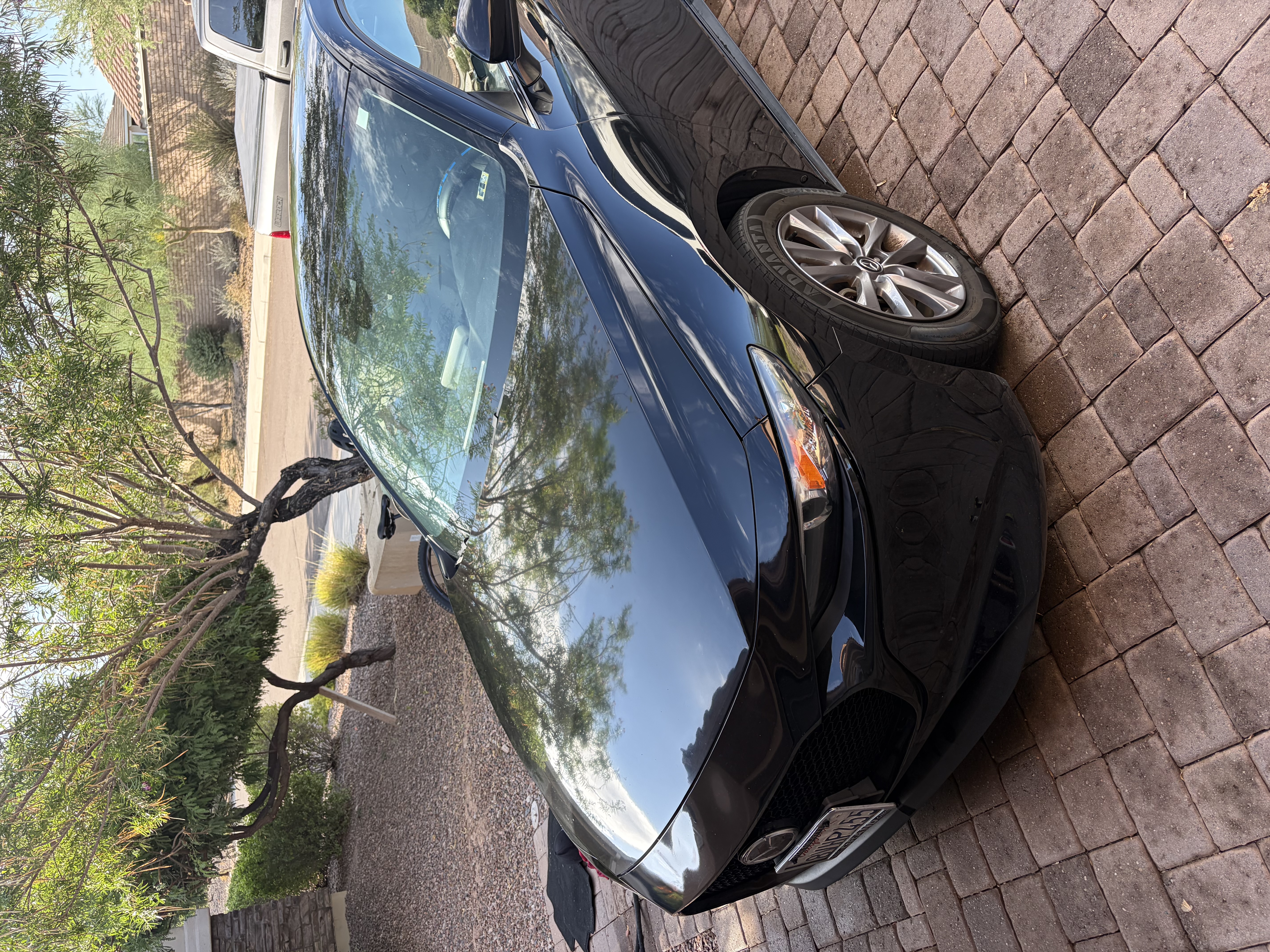 Used 2021 MAZDA MAZDA3 s FWD image 2