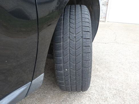 Used 2013 Ford Edge Limited image 12