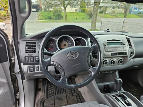 Used 2009 Toyota Tacoma 4x4 Access Cab V6 image 13