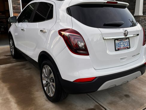Used 2019 Buick Encore Preferred FWD image 5