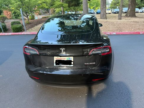 Used 2021 Tesla Model 3 Performance AWD/4WD image 2