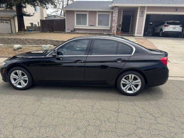 Used 2017 BMW 330i Sedan RWD image 10