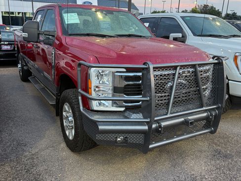 Used 2023 Ford F350 XLT image 6