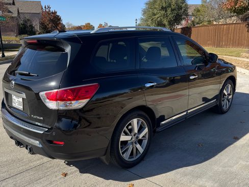 Used 2015 Nissan Pathfinder Platinum image 6