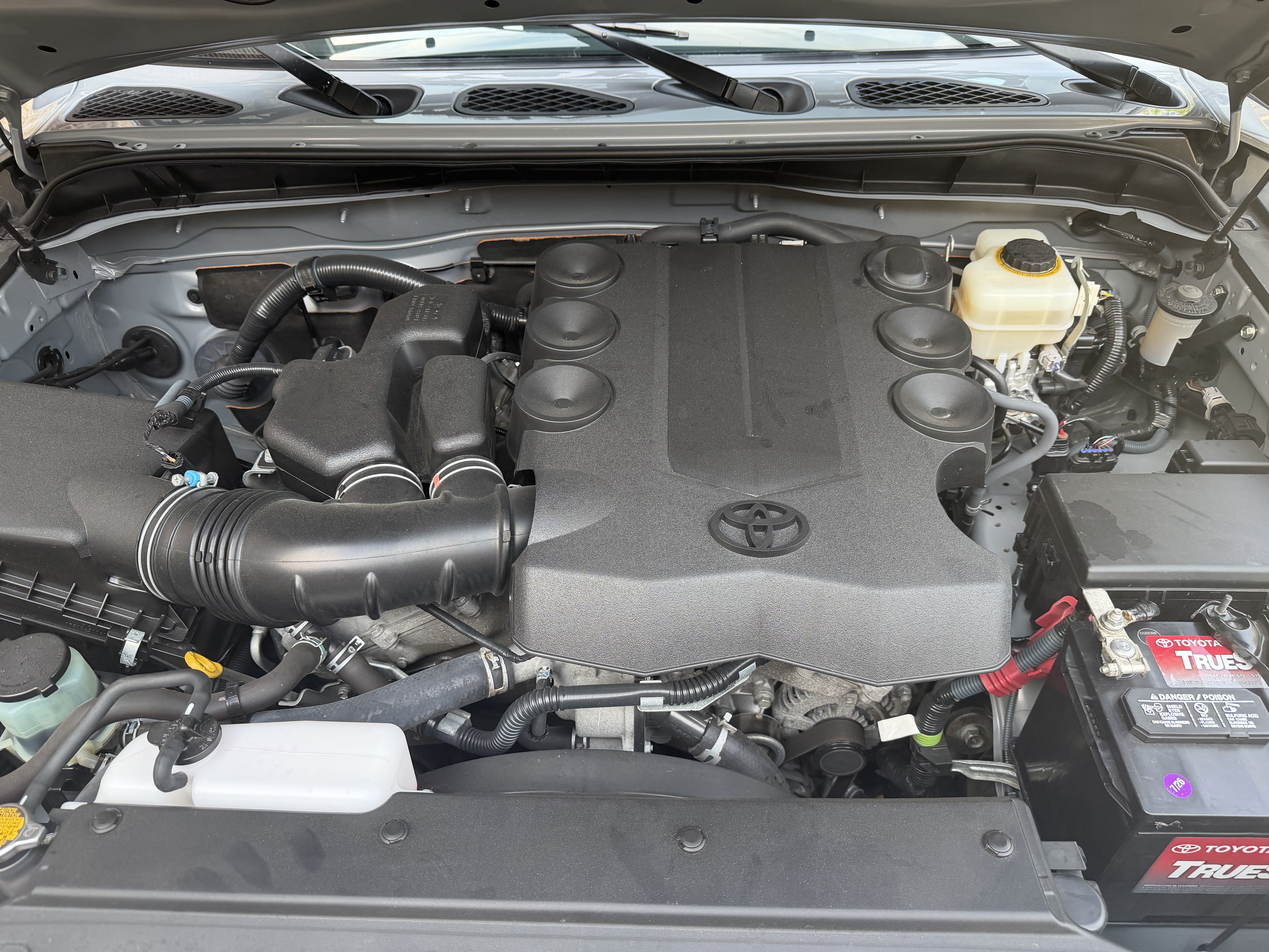 Used 2014 Toyota FJ Cruiser 4WD w/ Convenience Package image 11
