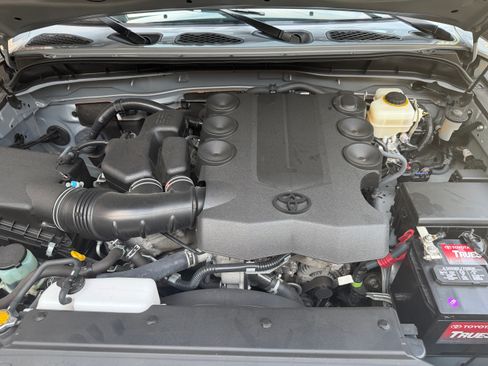 Used 2014 Toyota FJ Cruiser 4WD w/ Convenience Package image 11