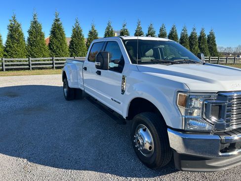 Used 2022 Ford F350 XLT image 11