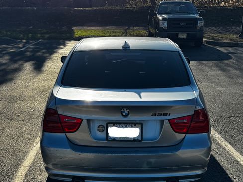 Used 2011 BMW 335i xDrive Sedan image 6