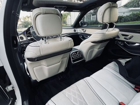Used 2016 Mercedes-Benz S 550 Sedan image 8