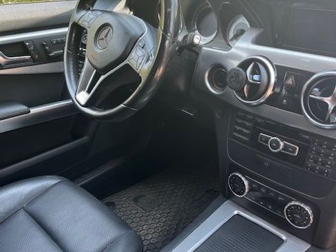 Used 2015 Mercedes-Benz GLK 250 BlueTEC 4MATIC image 16