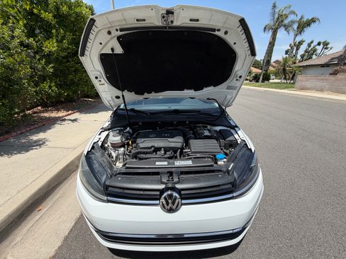 Used 2018 Volkswagen Golf SE FWD image 16