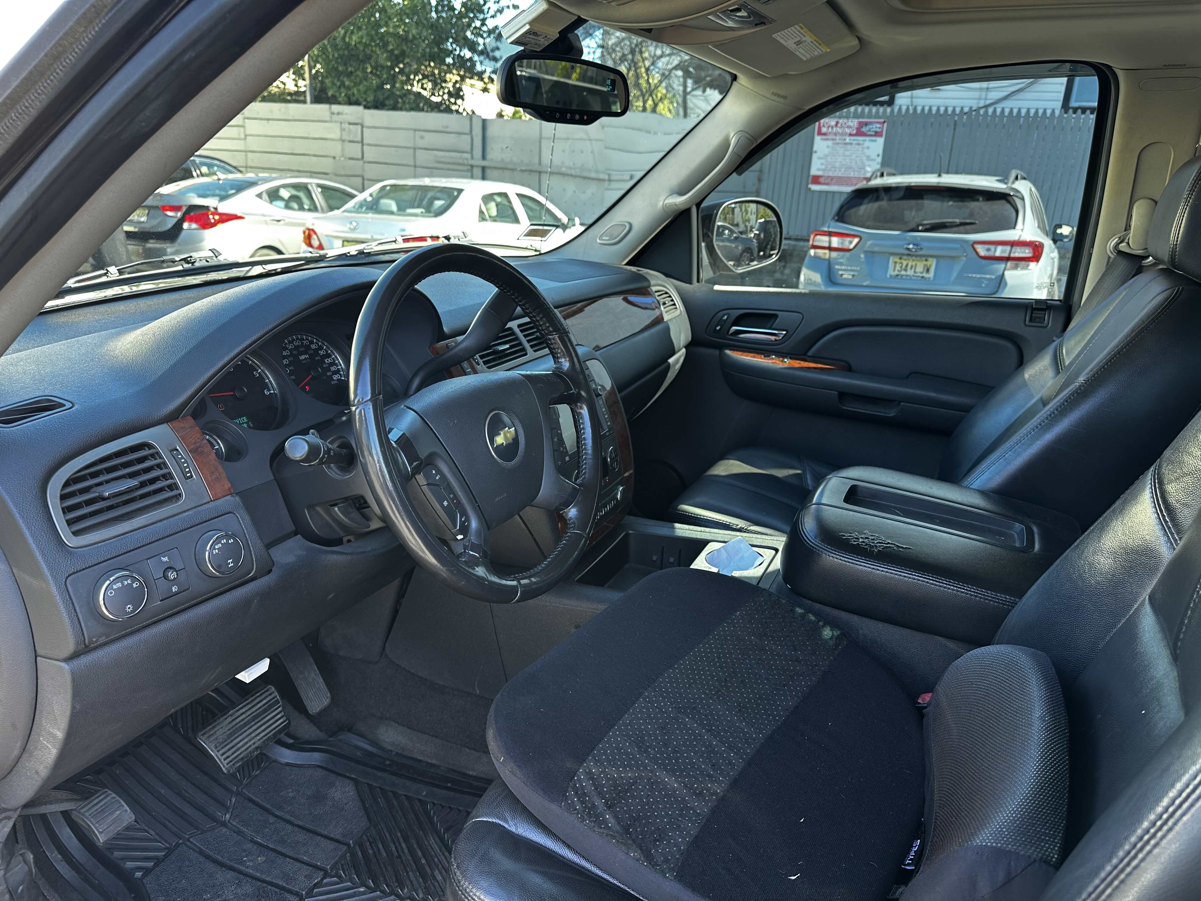 Used 2007 Chevrolet Avalanche LTZ w/ LTZ Preferred Equipment Group AWD/4WD image 10