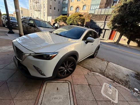 Used 2018 MAZDA CX-3 Grand Touring w/ Premium Package image 2