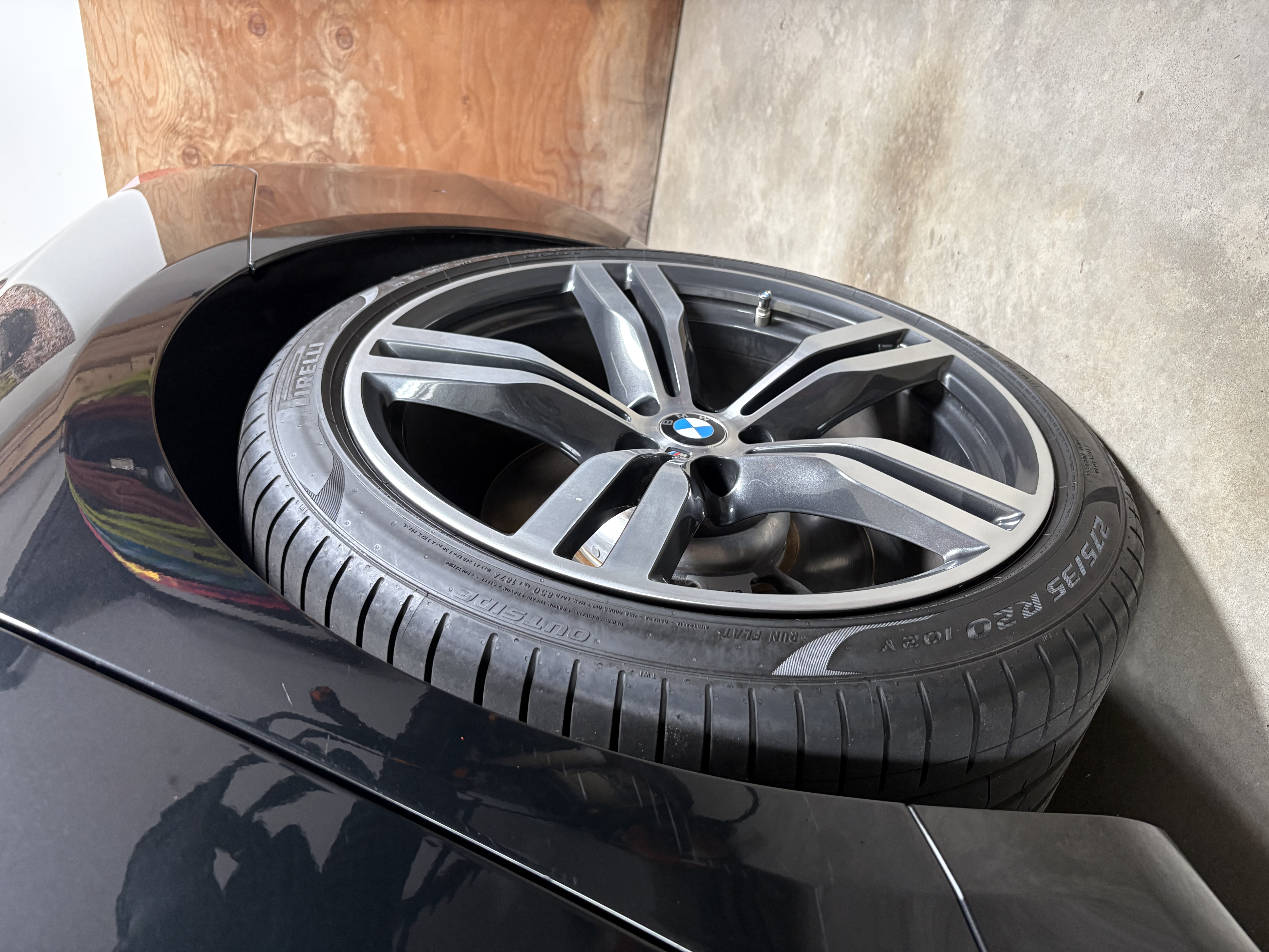 Used 2019 BMW 750i w/ M Sport Package RWD image 11