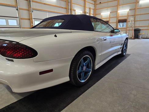 Used 1999 Pontiac Firebird Trans Am image 25