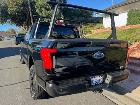 Used 2022 Ford F150 Lightning Pro image 11