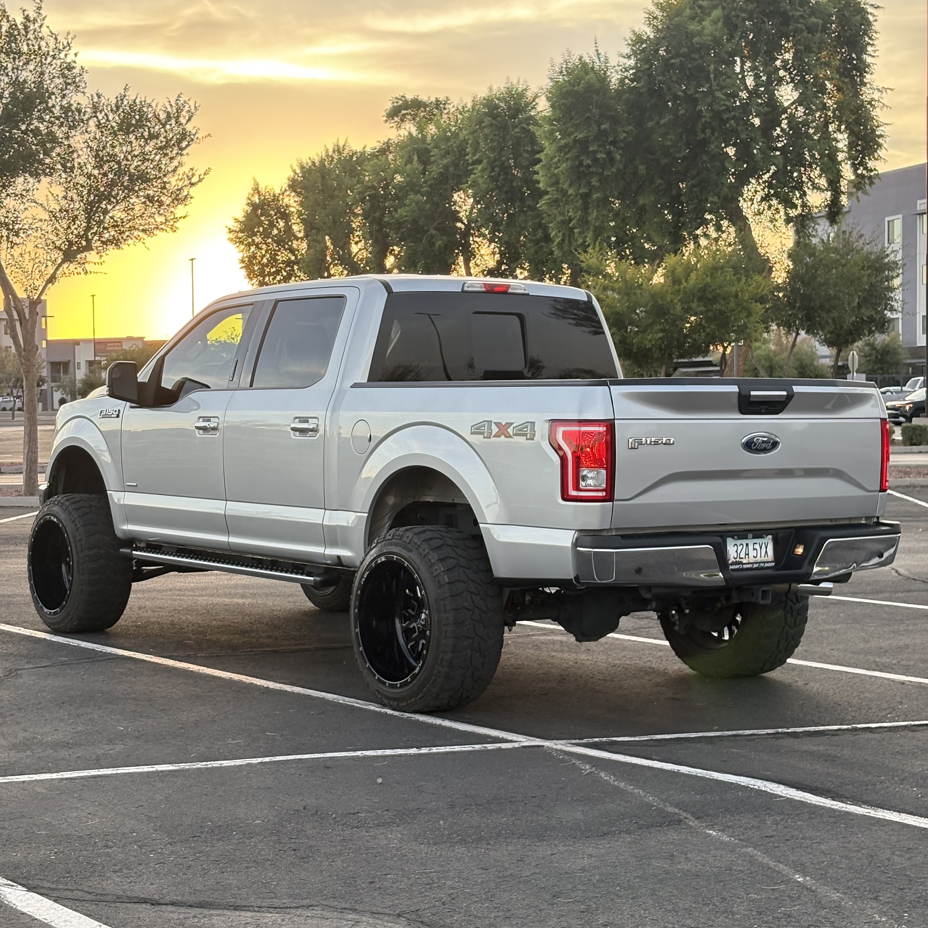 Used 2016 Ford F150 XLT w/ Equipment Group 302A Luxury AWD/4WD image 4