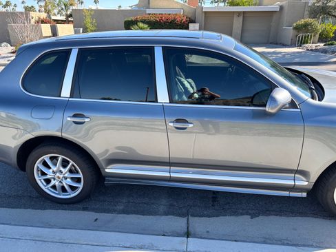 Used 2006 Porsche Cayenne S image 12