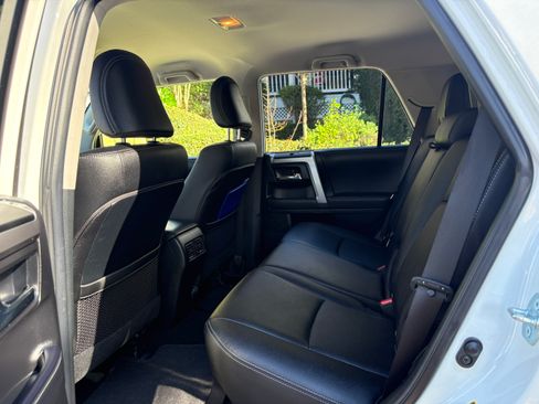 Used 2022 Toyota 4Runner TRD Sport w/ Technology Package image 14