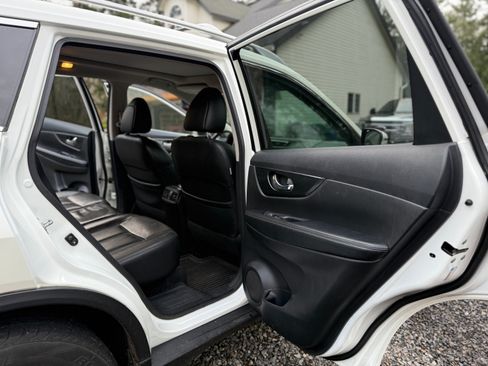 Used 2015 Nissan Rogue SL w/ SL Premium Package image 21