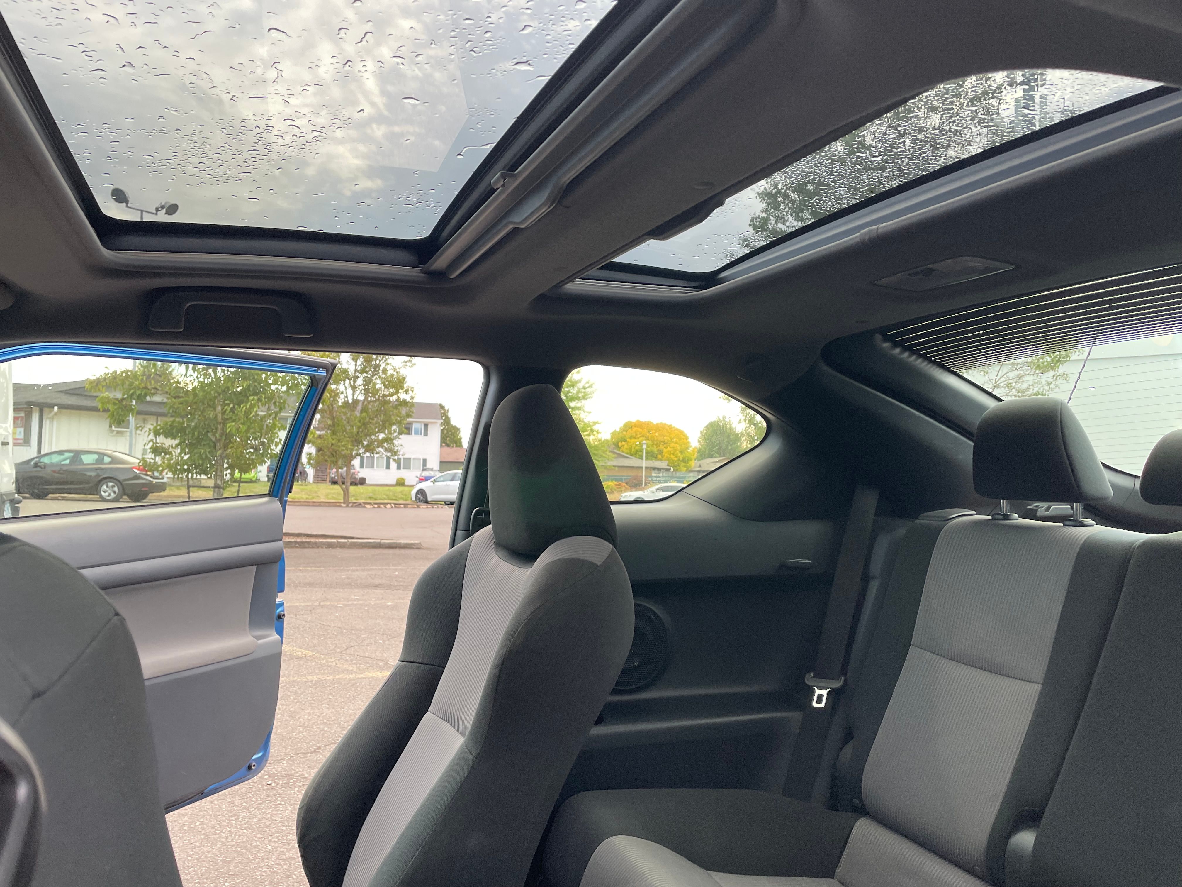 Used 2014 Scion tC FWD image 9