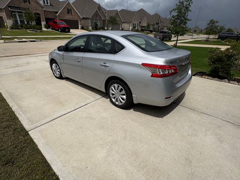 Used 2014 Nissan Sentra SV FWD image 8