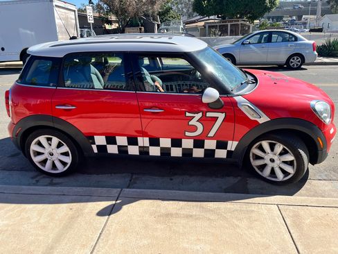 Used 2012 MINI Cooper Countryman FWD image 8