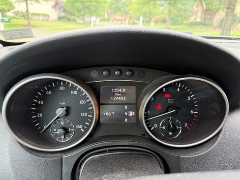 Used 2010 Mercedes-Benz ML 350 4MATIC image 7