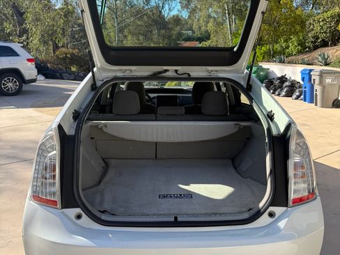 Used 2014 Toyota Prius Plug-In Hybrid image 14